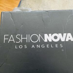 Brand new shoes never worn looking to sell.